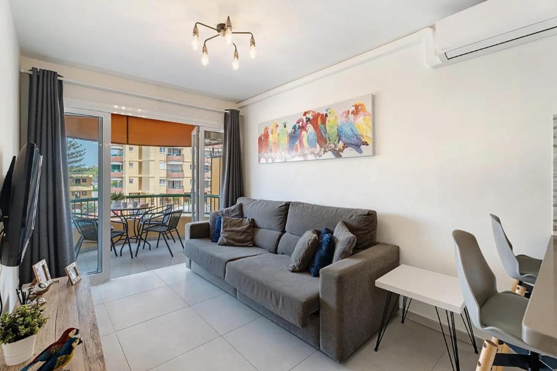 Apartamento De Lujo En Torre Del Sol, Playa De Las Americas アロナ エクステリア 写真