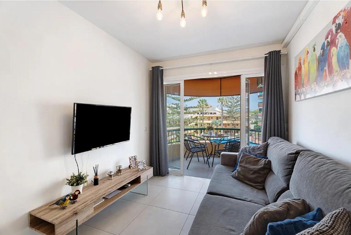 Apartamento De Lujo En Torre Del Sol, Playa De Las Americas アロナ エクステリア 写真