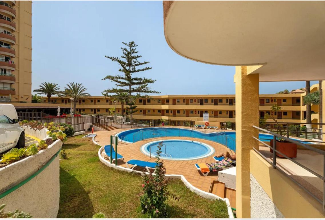 Apartamento De Lujo En Torre Del Sol, Playa De Las Americas アロナ エクステリア 写真