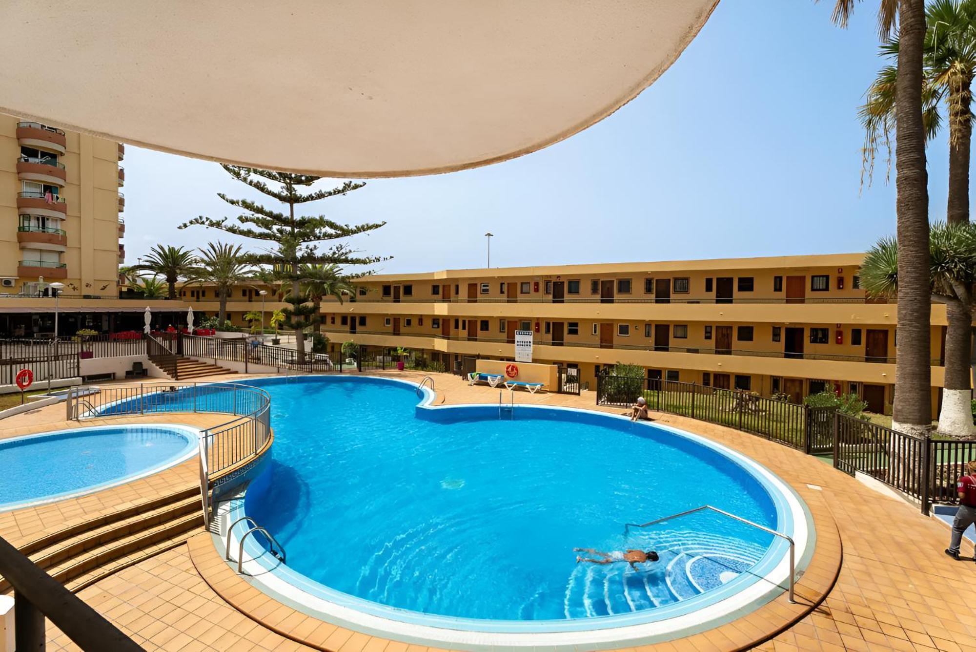 Apartamento De Lujo En Torre Del Sol, Playa De Las Americas アロナ エクステリア 写真
